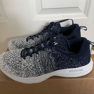 APL techloom phantom ombré in navy and white